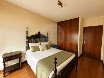 Apartamento T1 para Arrendamento em Mafamude e Vilar do Paraíso