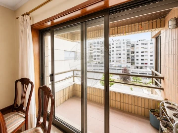 Apartamento T1 para Arrendamento em Mafamude e Vilar do Paraíso