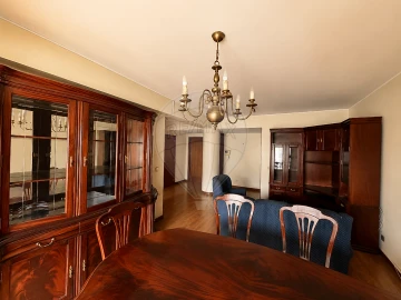 Apartamento T1 para Arrendamento em Mafamude e Vilar do Paraíso