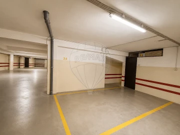 Apartamento T1 para Arrendamento em Mafamude e Vilar do Paraíso