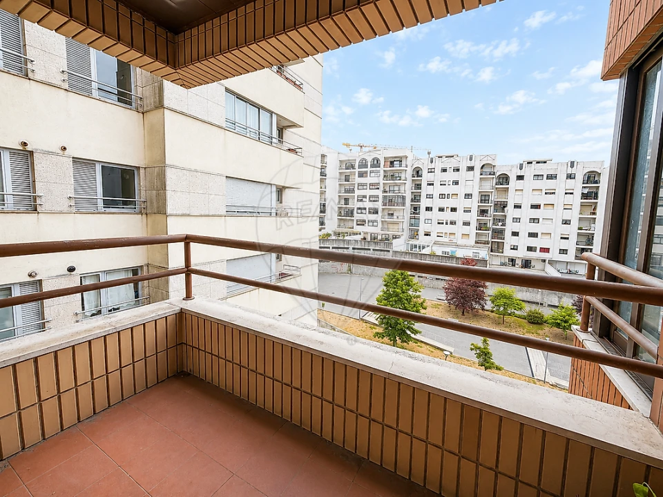 Apartamento T1 para Arrendamento em Mafamude e Vilar do Paraíso Foto 7