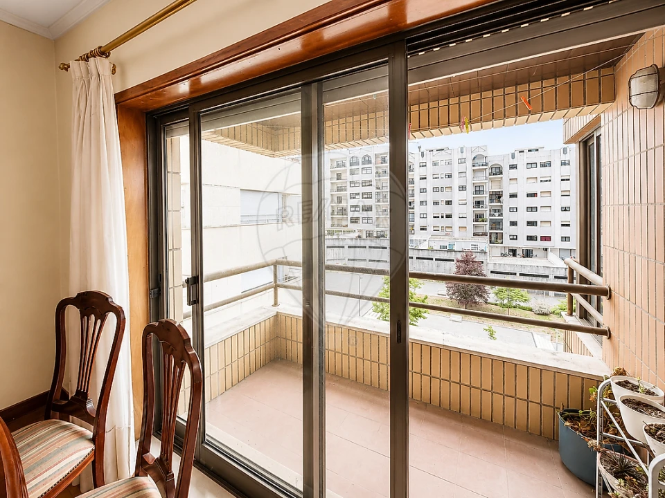 Apartamento T1 para Arrendamento em Mafamude e Vilar do Paraíso Foto 5
