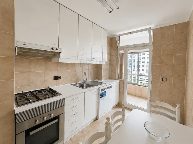 Apartamento T1 para Arrendamento em Mafamude e Vilar do Paraíso Foto 14