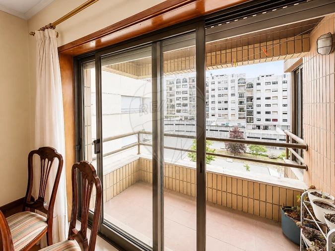 Apartamento T1 para Arrendamento em Mafamude e Vilar do Paraíso Foto 5