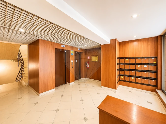 Apartamento T1 para Arrendamento em Mafamude e Vilar do Paraíso Foto 4