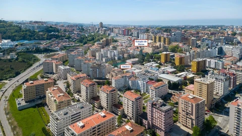 Apartamento T2 para Venda em Mafamude e Vilar do Paraíso