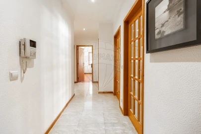 Apartamento T2 para Venda em Mafamude e Vilar do Paraíso