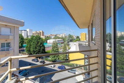Apartamento T2 para Venda em Mafamude e Vilar do Paraíso