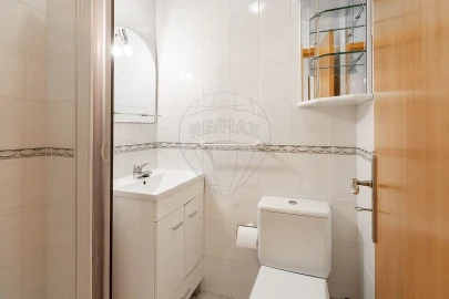 Apartamento T2 para Venda em Mafamude e Vilar do Paraíso