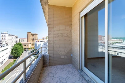 Apartamento T2 para Venda em Mafamude e Vilar do Paraíso