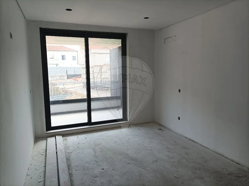 Apartamento T1 para Venda em Mafamude e Vilar do Paraíso Foto 13