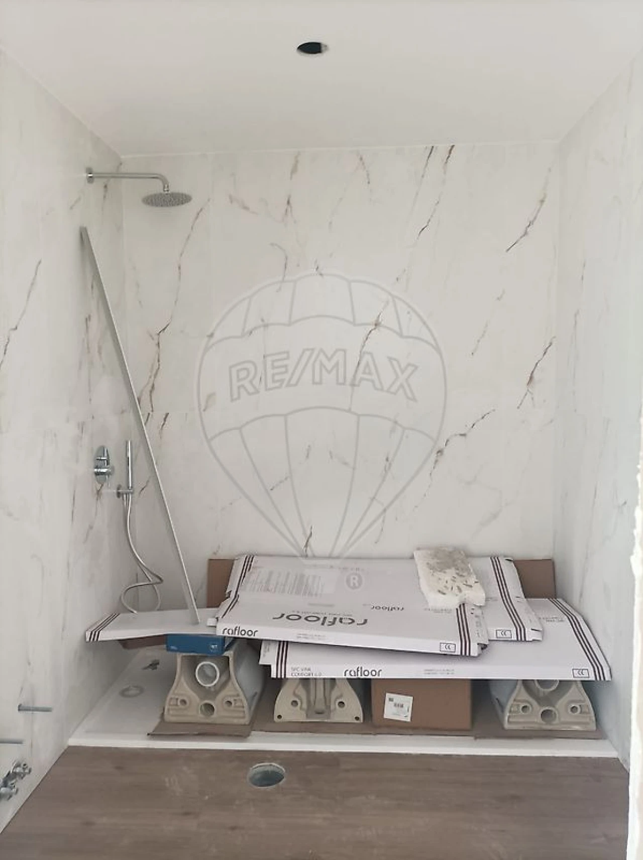 Apartamento T1 para Venda em Mafamude e Vilar do Paraíso Foto 11