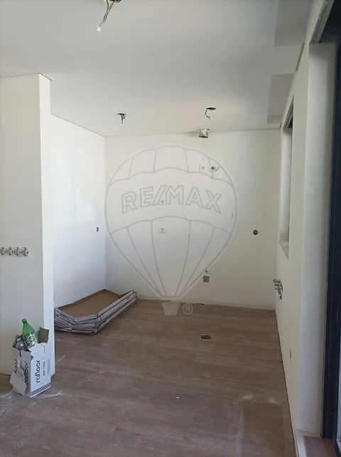 Apartamento T1 para Venda em Mafamude e Vilar do Paraíso
