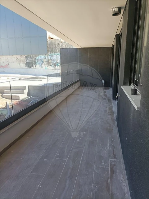 Apartamento T1 para Venda em Mafamude e Vilar do Paraíso