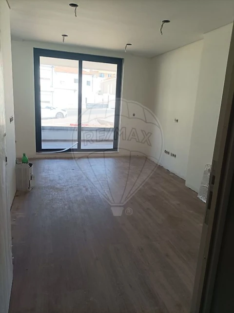 Apartamento T1 para Venda em Mafamude e Vilar do Paraíso