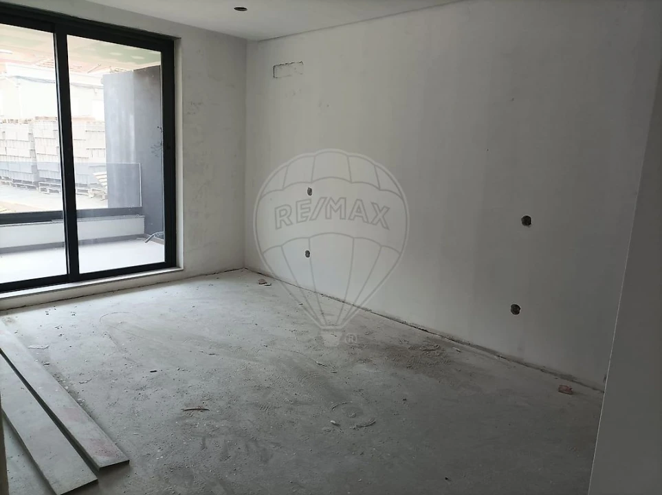 Apartamento T1 para Venda em Mafamude e Vilar do Paraíso Foto 16