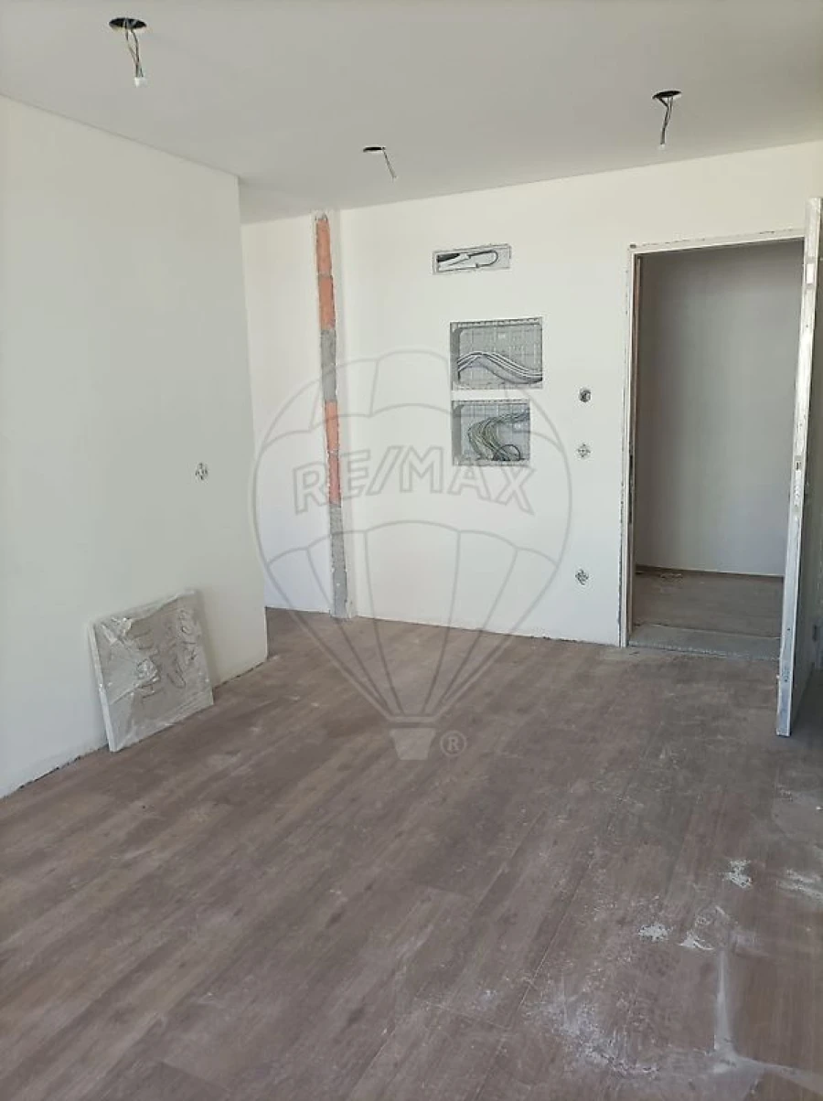 Apartamento T1 para Venda em Mafamude e Vilar do Paraíso Foto 7