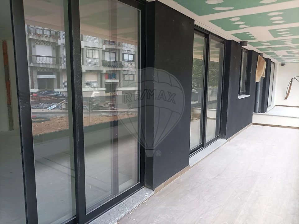 Apartamento T1 para Venda em Mafamude e Vilar do Paraíso Foto 12