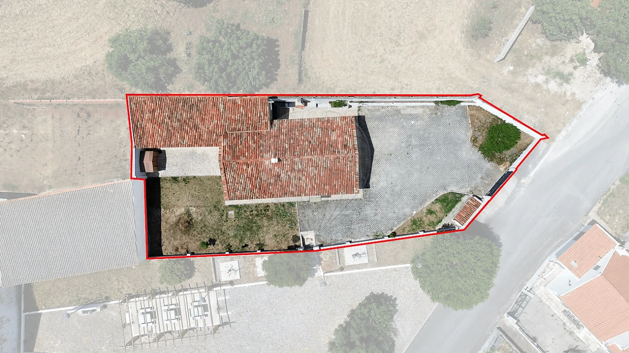 Moradia T3 para Venda em Santa Maria, São Pedro e Matacães Foto 4