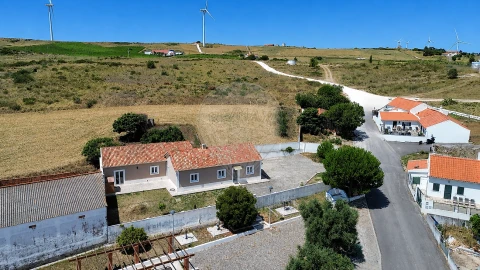 Moradia T3 para Venda em Santa Maria, São Pedro e Matacães