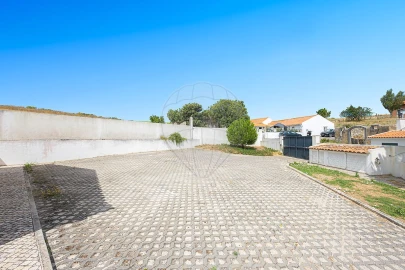 Moradia T3 para Venda em Santa Maria, São Pedro e Matacães