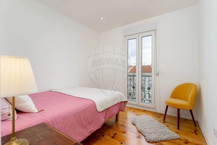 Apartamento T2 para Venda em Arroios Foto 4