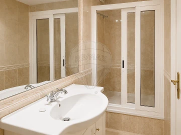 Apartamento T2 para Arrendamento em Cascais e Estoril