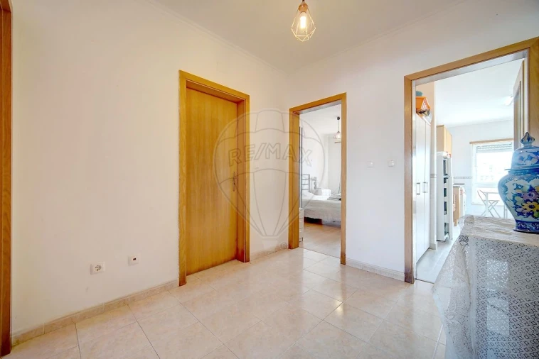 Apartamento T2 para Arrendamento em Alverca do Ribatejo e Sobralinho Foto 2