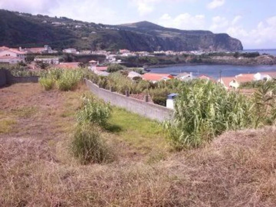 Terreno para Venda em Mosteiros Foto 2