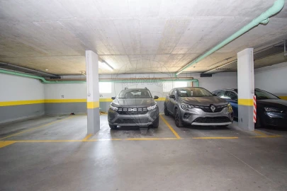 Apartamento T3 para Venda em Pontinha e Famões