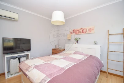 Apartamento T3 para Venda em Pontinha e Famões