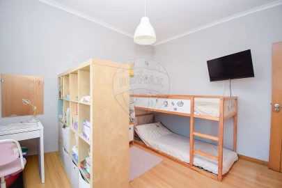 Apartamento T3 para Venda em Pontinha e Famões