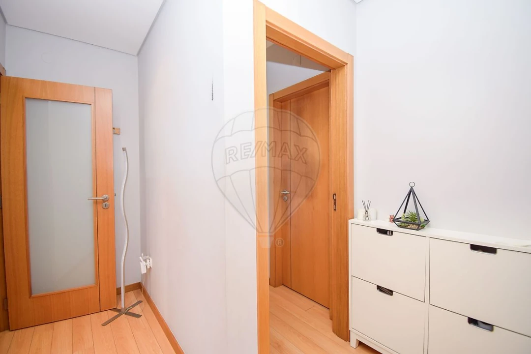Apartamento T3 para Venda em Pontinha e Famões Foto 13