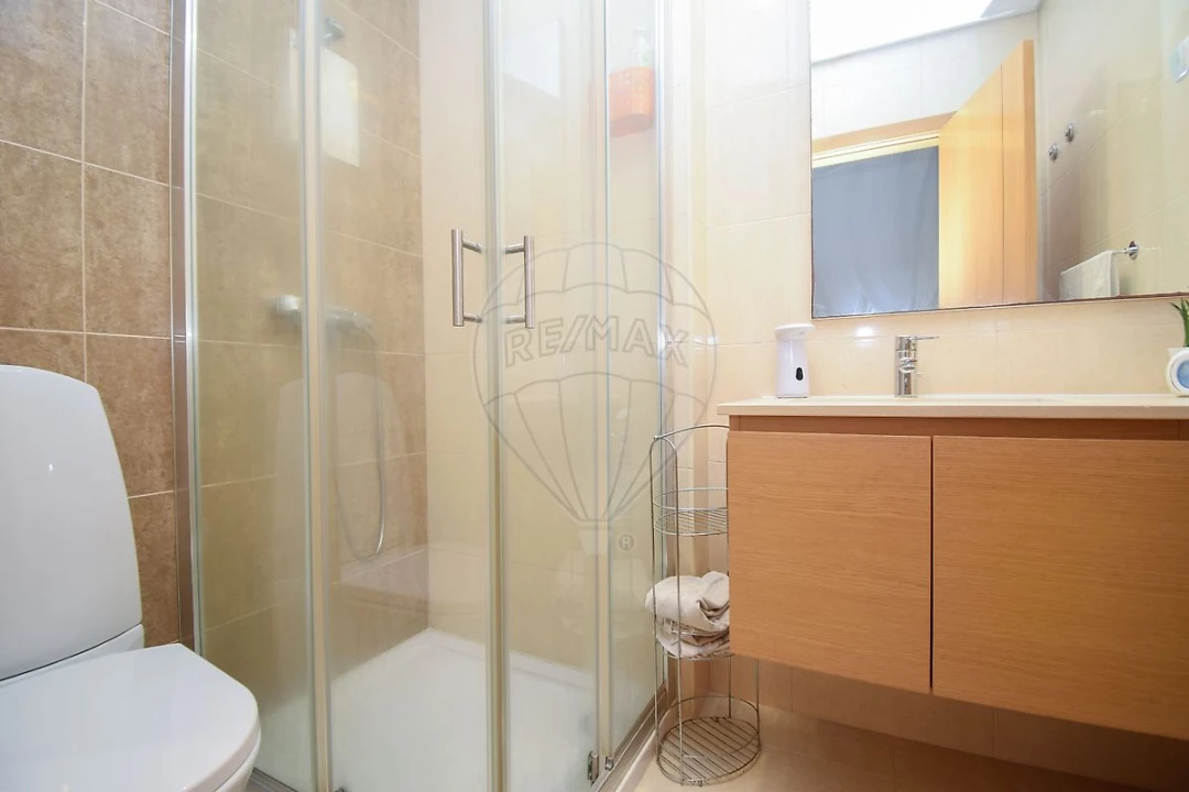Apartamento T3 para Venda em Pontinha e Famões Foto 15