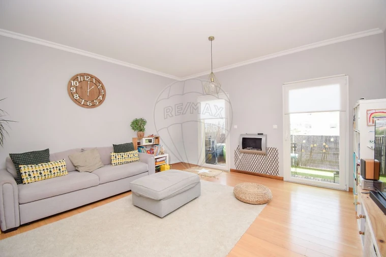 Apartamento T3 para Venda em Pontinha e Famões Foto 16
