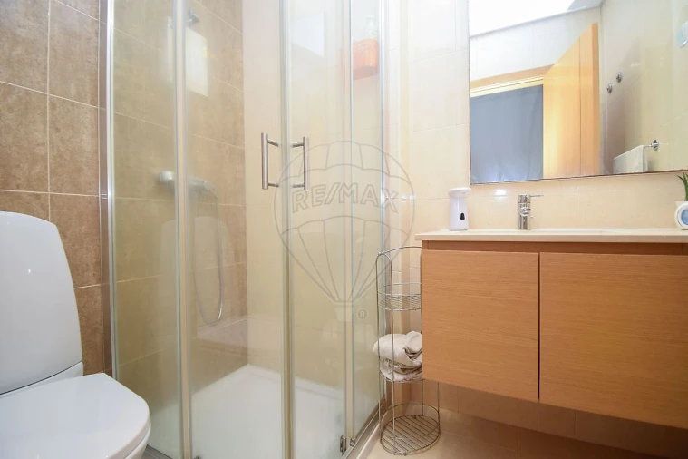Apartamento T3 para Venda em Pontinha e Famões Foto 15