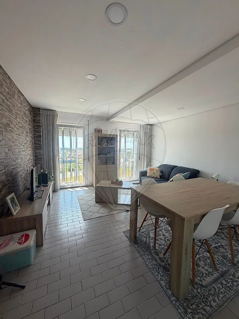 Apartamento T3 para Arrendamento em São João de Ver