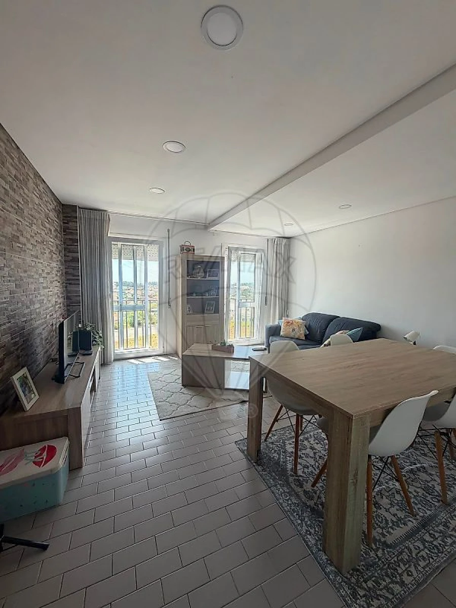Apartamento T3 para Arrendamento em São João de Ver Foto 5