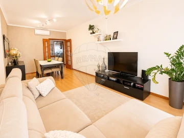 Apartamento T3 para Venda em Alenquer (Santo Estêvão e Triana)