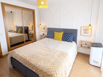 Apartamento T2 para Venda em Carregado e Cadafais