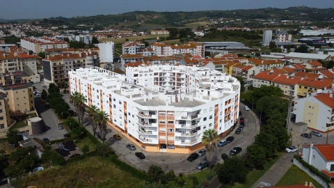 Apartamento T2 para Venda em Carregado e Cadafais
