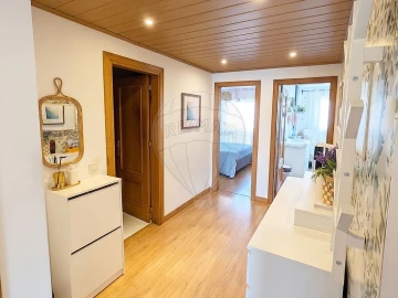 Apartamento T2 para Venda em Carregado e Cadafais