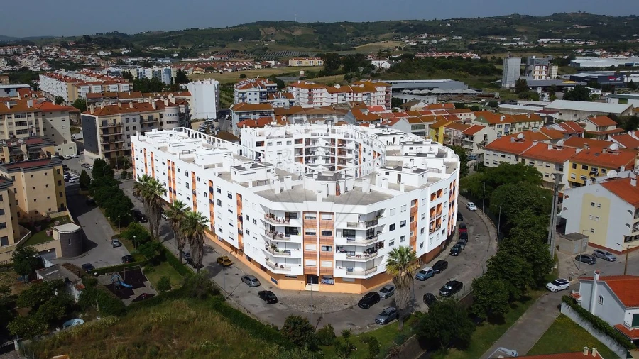 Apartamento T2 para Venda em Carregado e Cadafais Foto 18