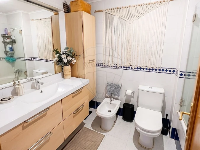 Apartamento T2 para Venda em Carregado e Cadafais Foto 13