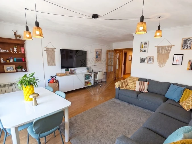 Apartamento T2 para Venda em Carregado e Cadafais Foto 12