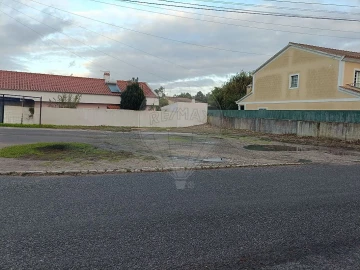 Terreno para Venda em Alenquer (Santo Estêvão e Triana)
