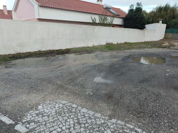 Terreno para Venda em Alenquer (Santo Estêvão e Triana)