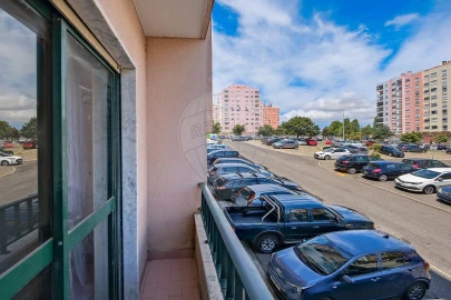 Apartamento T2 para Venda em Cacém e São Marcos
