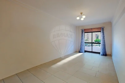 Apartamento T2 para Venda em Cacém e São Marcos