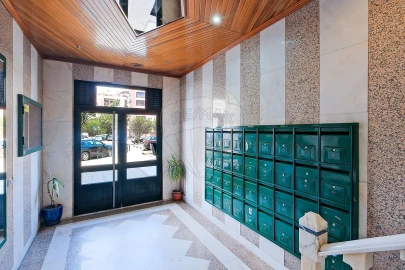 Apartamento T2 para Venda em Cacém e São Marcos